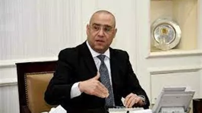 وزير الإسكان يتابع تقدم أعمال المشروعات بمدينتي ملوي والفشن الجديدتين