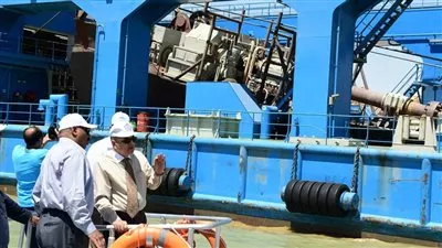 رئيس هيئة قناة السويس يعلن زيادة عدد الكراكات العاملة بمشروع تطوير القطاع الجنوبي