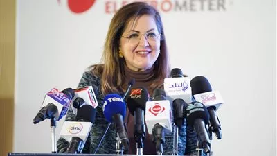 وزيرة التخطيط  تشارك باحتفالية إطلاق المدارس الدولية التكنولوجية التطبيقية