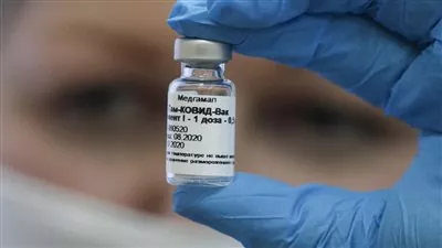 «فايزر» و«بيونتيك»: لقاحاتنا فعالة ضد الطفرتين الرئيسيتين لـ «كورونا»