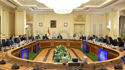 رئيس الوزراء يوجه بالإسراع فى إجراءات الحصول على قرض شراء القطن من المزارعين