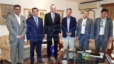 السفير المصري بنيودلهي يستقبل وفد رابطة مصنعي مكونات السيارات بالهند