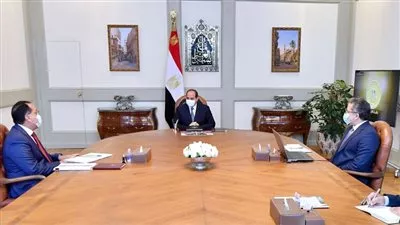 السيسي يوجه بمواصلة العمل في المشروعات السياحية