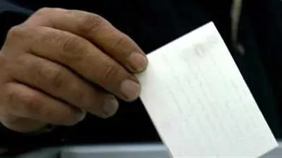 بالفيديو..المؤيدون و المعارضون للزواج المثلي بـ