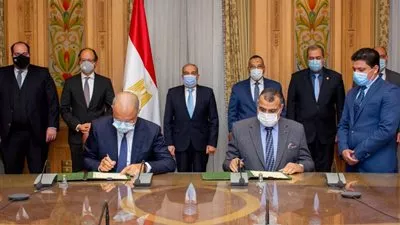 تعاون «الإنتاج الحربي» و«السويدي» لتصنيع اللوحات الكهربائية