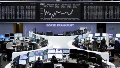 الأسهم الأوروبية تتعافى من موجة مبيعات عالمية