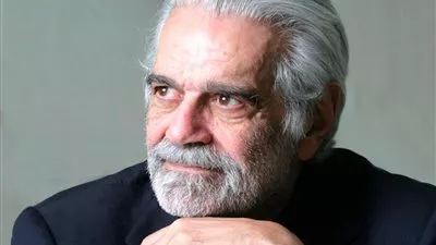 ذي ديلي تليجراف :عمر الشريف مصاب بالزهايمر