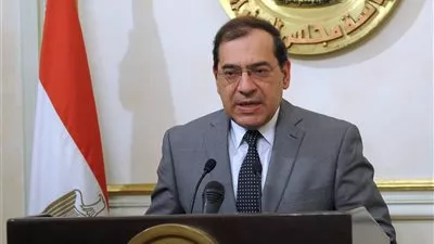 الحكومة توافق على شراء 12 مليون برميل نفط عراقي سنويا