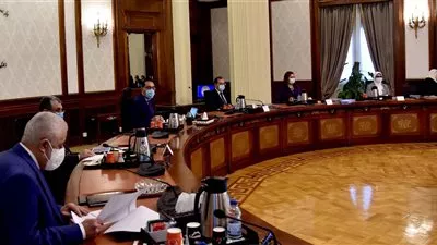 رئيس الوزراء يتابع المشروع القومي لتطوير القرى المصرية