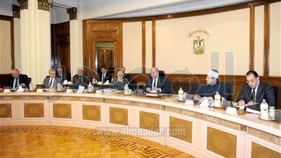 الحكومة توافق على قرارات جمهورية بتخصيص قطع أراض للمنفعة العامة