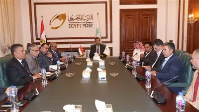 رئيس البريد يبحث تعزيز التعاون مع شركة ناقل اكسبرس السعودية