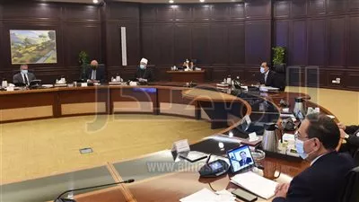 «مدبولي» يوجه بدخول مشروعات الشراكة الصناعية التكاملية حيز التنفيذ