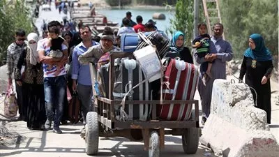 بالفيديو.. استمرار تدفق الاف العراقيين الفارين من مدينة الرمادي إلى بغداد