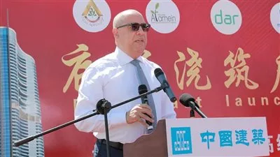 «الجزار» يشهد الانتهاء من الأساسات الخرسانية للبرج الأيقوني بالعلمين الجديدة