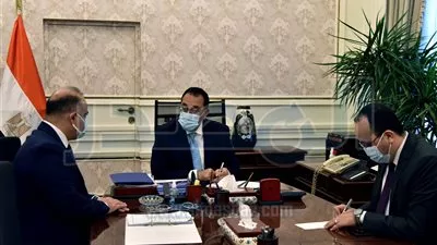 عام الصمود.. رئيس الوزراء يستعرض تقريرًا عن أداء البورصة في 2020