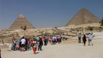 الأهرامات والمتاحف تستقبل الجمهور احتفالا بيوم شم النسيم