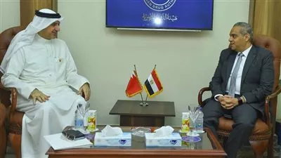 مباحثات مصرية بحرينية للتعاون بمجال المستحضرات والمستلزمات الطبية