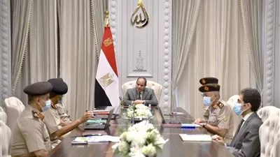 السيسي يوجه بتحويل منطقة شق الثعبان إلى مدينة صناعية متكاملة للرخام والجرانيت