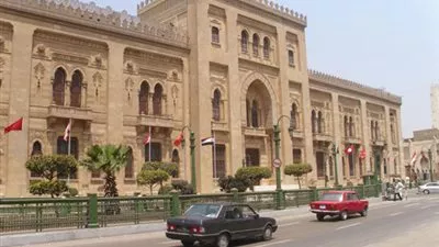 تعاون بين 