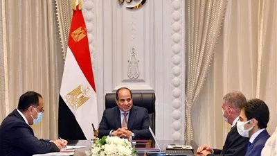 السيسي يتابع استراتيجية تطوير صناعة الغزل والنسيج والملابس الجاهزة