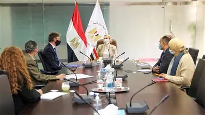 وزيرة البيئة: إطلاق حوار وطني لرفع الوعي بقضية تغير المناخ