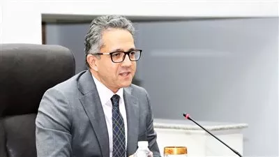 العناني: الطيران الاقتصادي يسهم في زيادة عدد الليالي السياحية بمصر