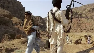 بالفيديو..مقتل 19 شخصاً أثناء هجوم لمسلحين على حافلتين فى 