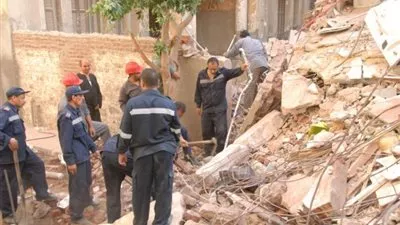  مقتل 6 أشخاص وإصابة 7 آخرين فى إنهيار عقار من 4 طوابق بـ