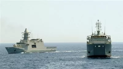 البحرية المصرية والأمريكية يجريان التدريب المشترك 