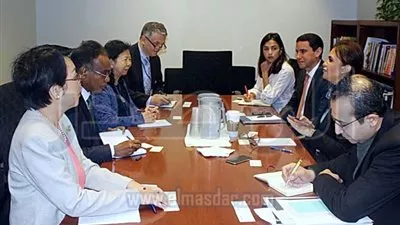 سحر نصر تتفق مع 