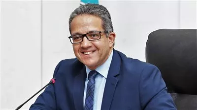 وزيرا السياحة والاتصالات يبحثان الموقف التنفيذي لمشروعات التحول الرقمي