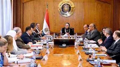 وزيرة الصناعة: حريصون على إعداد جيل من الشباب المؤهل للعمل بالتجارة الخارجية