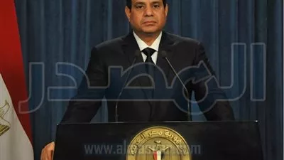 قرار جمهورى بقانون يمنح وزير البترول التعاقد المباشر مع 