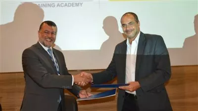 فوري تتيح خدمات الدفع الإلكتروني عبر بوابة أكاديمية مصر للطيران للتدريب 