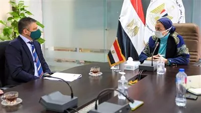 وزيرة البيئة تبحث مع «بيكر هيوز» التعاون في تكنولوجيا الوقود منخفضة الانبعاثات
