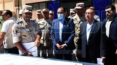 رئيس الوزراء يتفقد مشروعات «حياة كريمة» في «أبو صير» بالإسكندربة