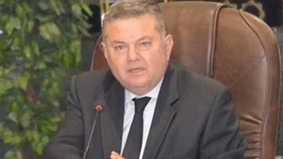 وزير قطاع الأعمال: تجارب لزراعة القطن قصير التيلة الموسم المقبل