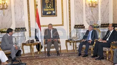 رئيس 