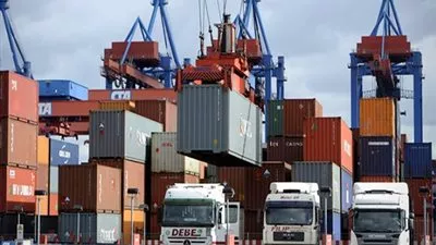 %2 نموا بالصادرات غير البترولية.. وتسجل 1.988 مليار دولار خلال أكتوبر