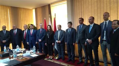 وزير المالية يبحث مع وفد البنك الأسيوى للاستثمار المشروعات المنفذة