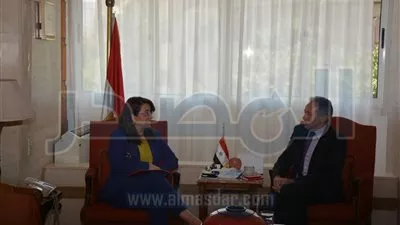 وزيرة