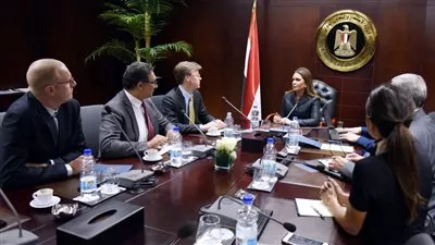 وزيرة الاستثمار تلتقى بعثة البنك الدولى لمناقشة تطورات برنامج تنمية الصعيد