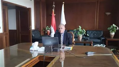 غرامة 10 آلاف جنيه والإحالة للنيابة عقوبة إلقاء القمامة في المجاري المائية
