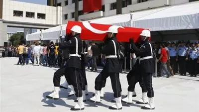مقتل 12 شرطياً تركياً في تفجير إرهابي شرقي البلاد