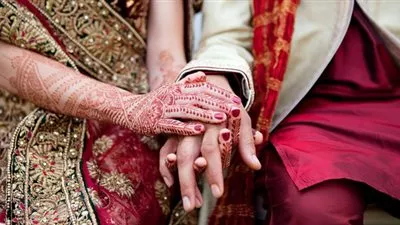 العصا هدية للعروس الهندية لمواجهة عنف الزوج