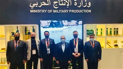 وزير الإنتاج الحربي يلتقي عددا من الشركات العالمية بمعرض ايديكس
