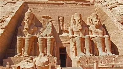 «السياحة» و«إي أسواق» يطلقان منصة الحجز الإلكتروني لمعبدى أبو سمبل