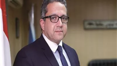وزير الآثار يعلن تفاصيل اكتشاف مقبرة فرعونية من عصر الرعامسة بالأقصر