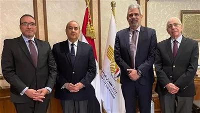 وزير الطيران: تعزيز التعاون مع منظمة الأياتا في مختلف مجالات النقل الجوي