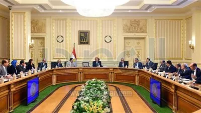 رئيس الوزراء يستعرض إجراءات تشكيل مجلس هيئة سلامة الغذاء